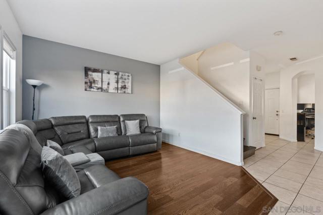 6373 Avenida De Las Vistas, San Diego CA: https://media.crmls.org/mediaz/89a3ca0b-88de-46c3-a6f4-a17628596aa2.jpg