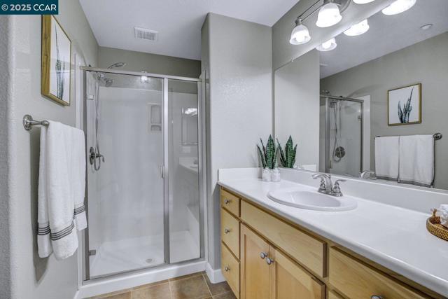 6130 Old Quarry Loop, Oakland CA: https://media.crmls.org/mediaz/89a3cebd-789f-413b-90fc-ce6ec0236cda.jpg