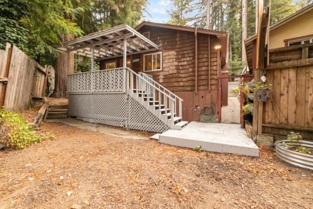 15765 Kings Creek Road, Boulder Creek CA: https://media.crmls.org/mediaz/89a3d01c-4a95-4981-94b3-cccdda07da7e.jpg