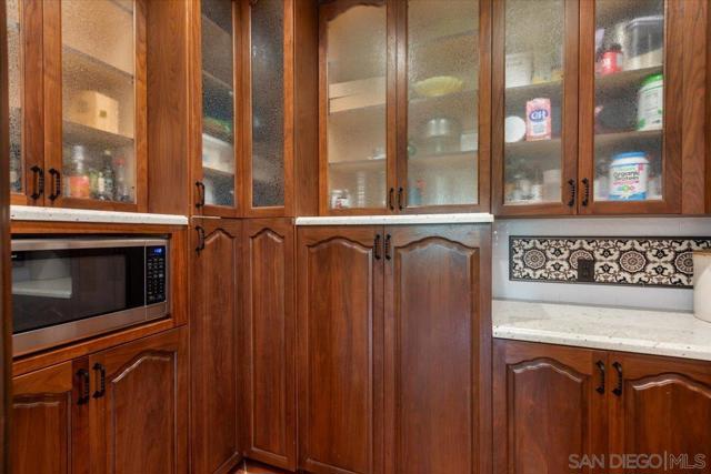 2103 Sunnyside Ave, El Cajon CA: https://media.crmls.org/mediaz/89a545e6-f1fb-4c1d-9410-74cad609294b.jpg