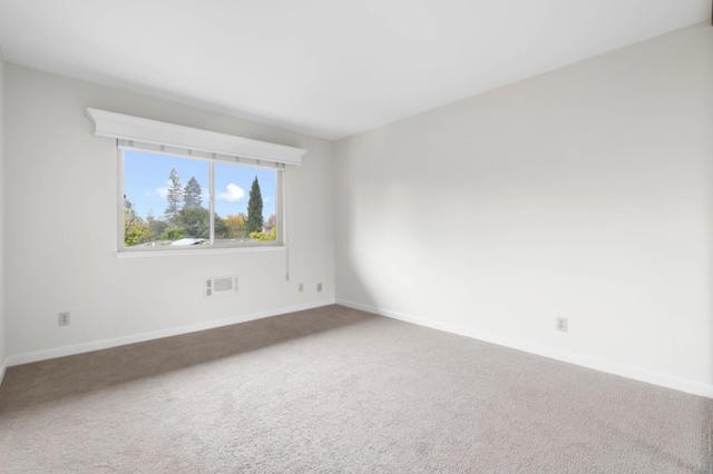 100 E Middlefield Road, Mountain View CA: https://media.crmls.org/mediaz/89a554af-a894-4043-91b4-48b1d54856a6.jpg