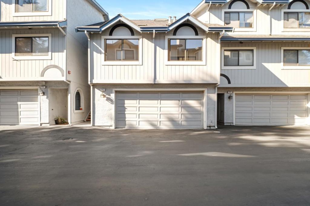 2453 Diane Marie Way