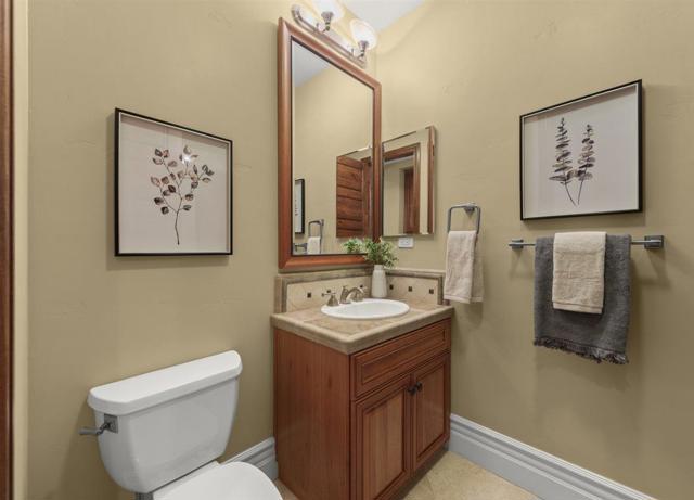 286 Mountain Laurel Lane, Los Gatos CA: https://media.crmls.org/mediaz/89a77a1f-205e-4b6c-9ac4-eaeaaeaef1bd.jpg
