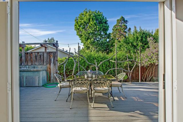 3171 Verdant Way, San Jose CA: https://media.crmls.org/mediaz/89a7844c-a85d-405e-b201-1e39be990ab6.jpg