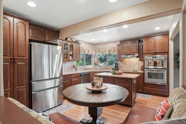 Detail Gallery Image 9 of 44 For 8975 Lawrence Welk #284,  Escondido,  CA 92026 - 2 Beds | 2 Baths