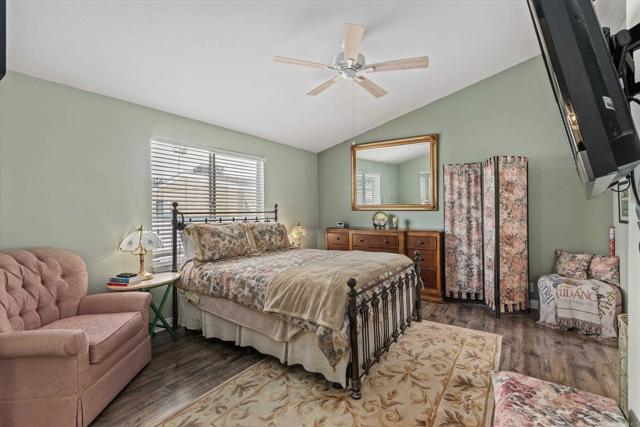 Detail Gallery Image 17 of 39 For 2280 E Valley Pkwy #4,  Escondido,  CA 92027 - 2 Beds | 2 Baths