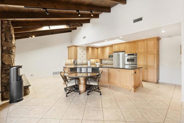 1929 Forester Creek rd, El Cajon CA: https://media.crmls.org/mediaz/89a81148-8154-4acb-b418-2c3347577e3a.jpg