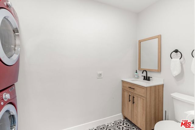 2804 Spreckels Lane, Redondo Beach, California 90278, 3 Bedrooms Bedrooms, ,2 BathroomsBathrooms,Residential,Sold,Spreckels,25587309 2804 Spreckels Lane, Redondo Beach, California 90278, 3 Bedrooms Bedrooms, ,2 BathroomsBathrooms,Residential,Sold,Spreckels,25587309