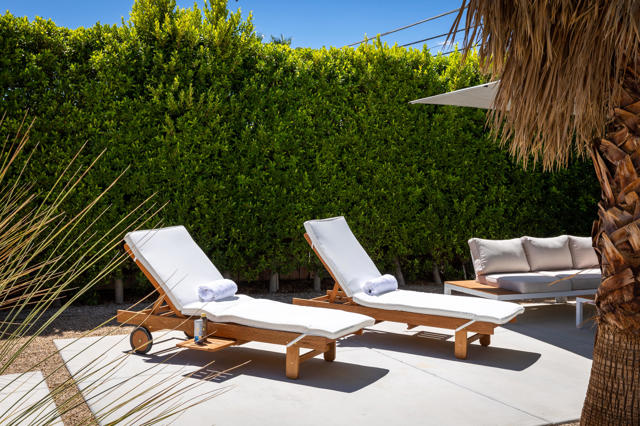 2355 W Nicola Road, Palm Springs CA: https://media.crmls.org/mediaz/89a85d16-7ed8-43bc-b672-d92261b7a160.jpg