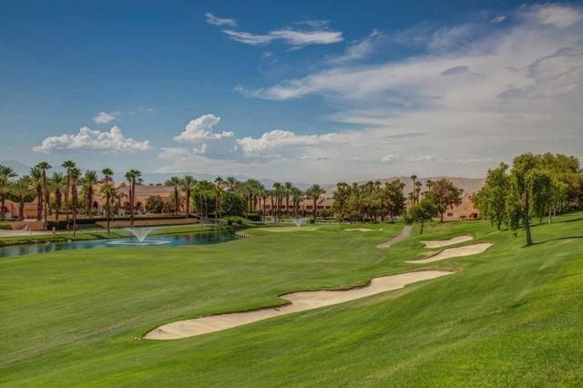 411 Forest Hills Drive, Rancho Mirage CA: https://media.crmls.org/mediaz/89a88a09-cf50-4bfd-8988-edd9225a2754.jpg