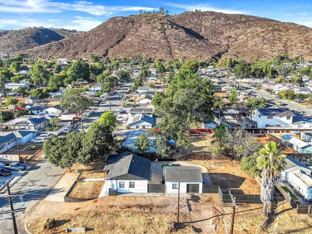 1301 Clove St, El Cajon CA: https://media.crmls.org/mediaz/89a88cc9-e478-457a-9c9c-2e71fdc3a9aa.jpg