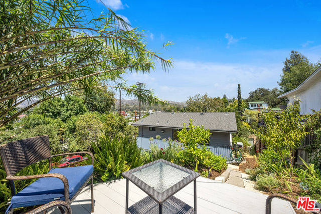 4841 Minden Place, Los Angeles CA: https://media.crmls.org/mediaz/89a901e8-c7f4-4058-b408-3614407ecd63.jpg