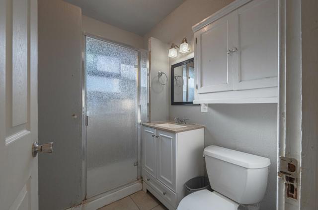 121 OAK Street, Salinas CA: https://media.crmls.org/mediaz/89a95a94-5c97-4ed7-9142-37311fe45a86.jpg