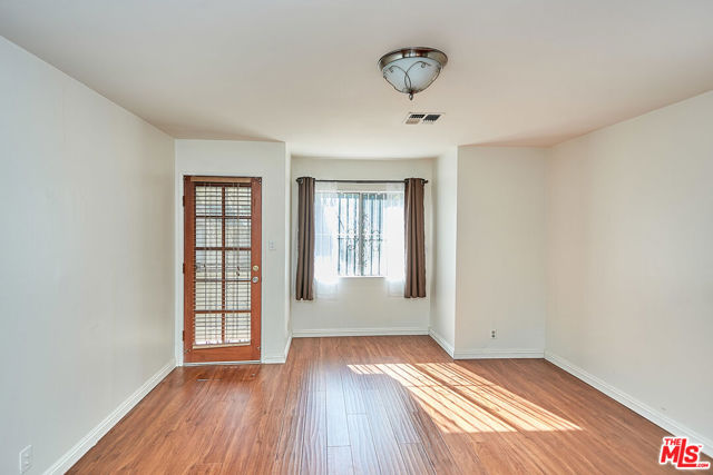 1253 Keniston Avenue, Los Angeles CA: https://media.crmls.org/mediaz/89a963f5-2c78-466f-945e-19ad63288c50.jpg