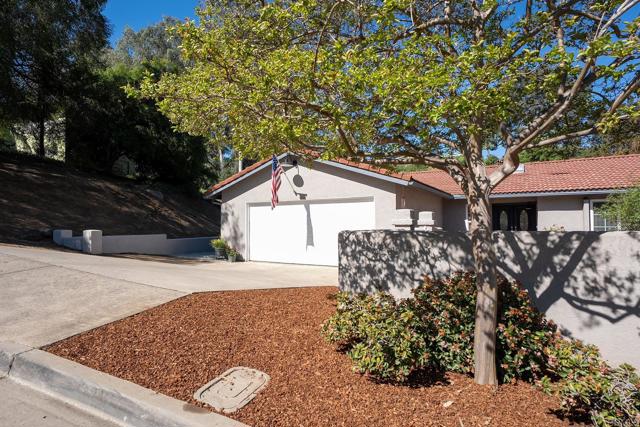 Detail Gallery Image 8 of 54 For 1668 Avenida Cherylita, El Cajon,  CA 92020 - 4 Beds | 2/1 Baths