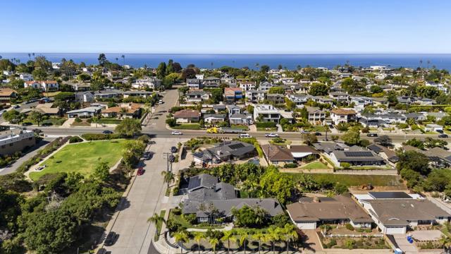 Image 1 of 55 For 1102 Fleetridge Drive