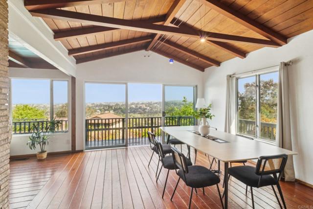 Detail Gallery Image 5 of 56 For 4322 Vista Coronado Dr, Chula Vista,  CA 91910 - 3 Beds | 3 Baths