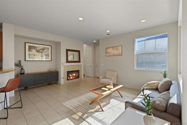 1445 Caminito Sicilia, Chula Vista CA: https://media.crmls.org/mediaz/89aab106-c71d-406d-92b4-fcb15658e4f0.jpg