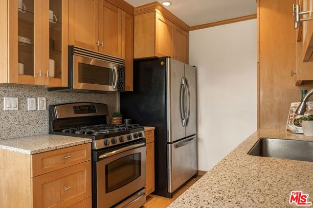 2721 2nd Street, 205 photo 11