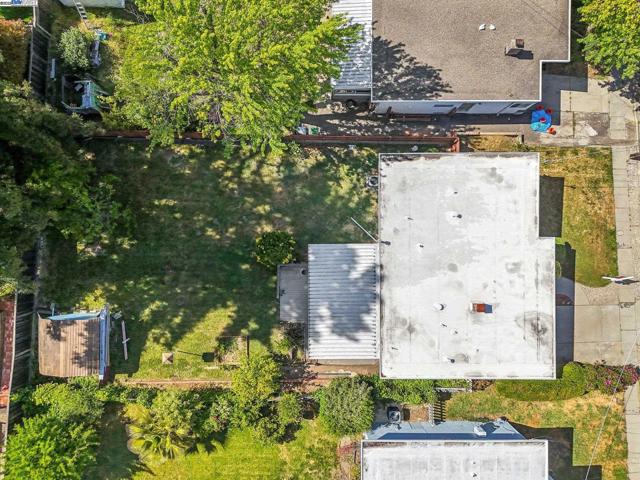 19136 Mayberry Dr, Castro Valley CA: https://media.crmls.org/mediaz/89abb8cf-4f71-4f67-a92e-dbcdcfc6e81c.jpg