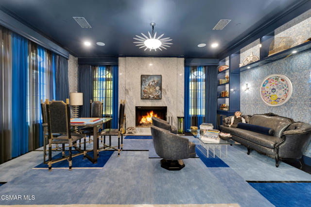 2259 Melford Court, Westlake Village CA: https://media.crmls.org/mediaz/89abcbc8-569d-40d4-8399-039c93aed0a6.jpg