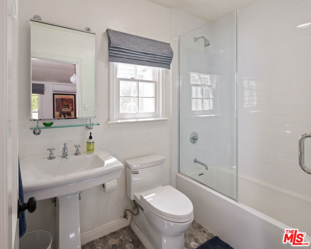 850 Birchwood Drive, Los Angeles CA: https://media.crmls.org/mediaz/89ac79e7-b21d-43b7-b574-43e6d750caec.jpg