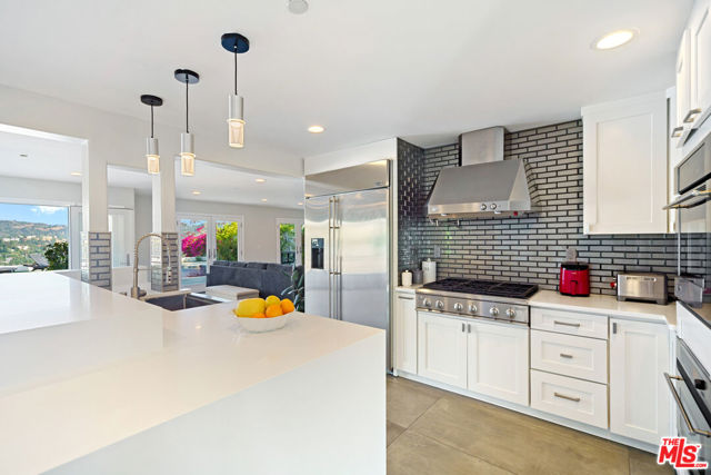 5118 Cerrillos Drive, Woodland Hills CA: https://media.crmls.org/mediaz/89ac8549-b0fe-4846-b125-7dc23ba6fb60.jpg
