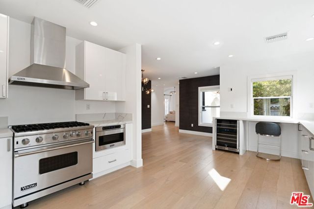 924 Harvard Street photo 6