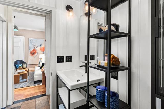 950 Noe Street, San Francisco CA: https://media.crmls.org/mediaz/89ae48f2-b8cc-4000-a5a6-340b73a69629.jpg