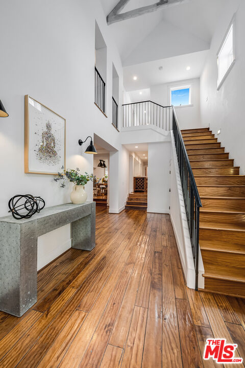 755 31st Street, Manhattan Beach CA: https://media.crmls.org/mediaz/89aecbc4-846e-4055-929c-865cfc669b21.jpg
