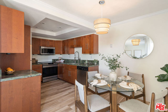 3939 E Allin Street, Long Beach CA: https://media.crmls.org/mediaz/89af4735-e351-4543-a447-08253e1c17b2.jpg