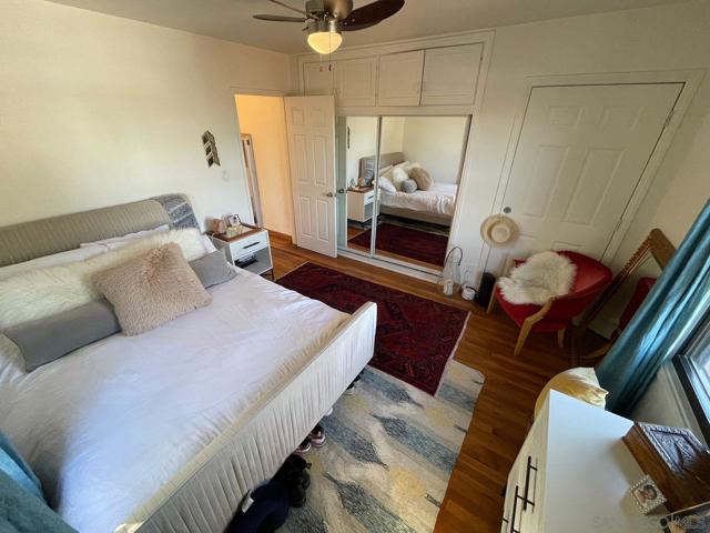 1918 Carmelina Dr, San Diego CA: https://media.crmls.org/mediaz/89affc4a-b6c1-4a0e-b1a0-c94ac98b4848.jpg