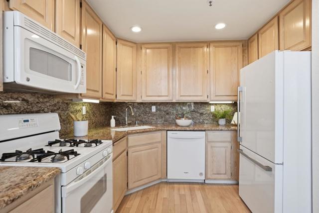 832 Sovereign Way,  CA: https://media.crmls.org/mediaz/89b0d861-9834-4339-8eb0-09e03d43a72e.jpg