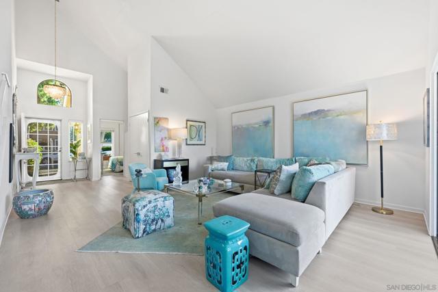 3626 Lorimer Ln, Encinitas CA: https://media.crmls.org/mediaz/89b0dce0-1a69-45a9-b6bd-adee5a7afb25.jpg