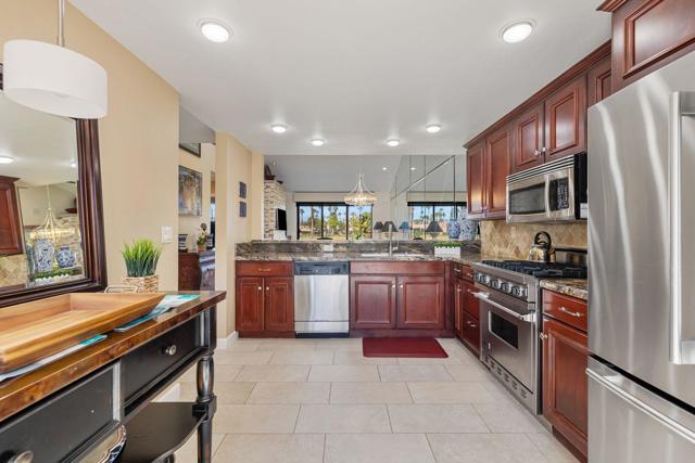 76198 Impatiens Circle, Palm Desert, CA 92211