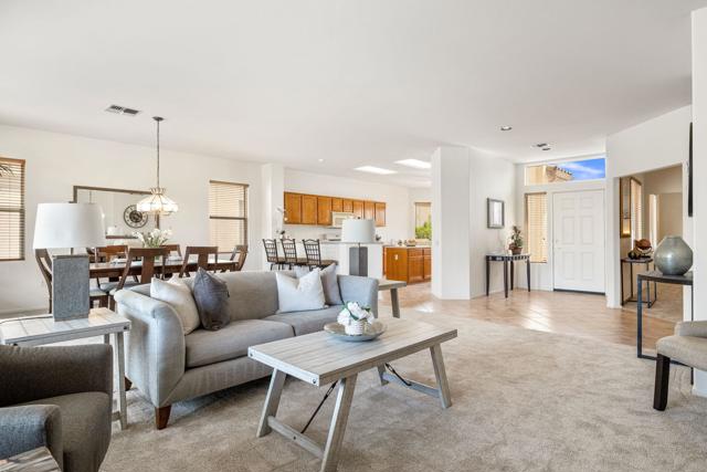 38995 Brandywine Avenue, Palm Desert CA: https://media.crmls.org/mediaz/89b39274-6f16-4096-9623-5f143d38ba7d.jpg