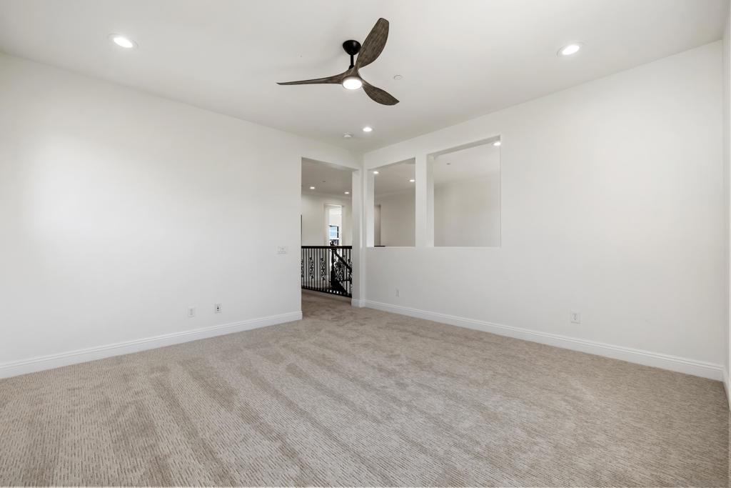 MLS #250033938SD img 21