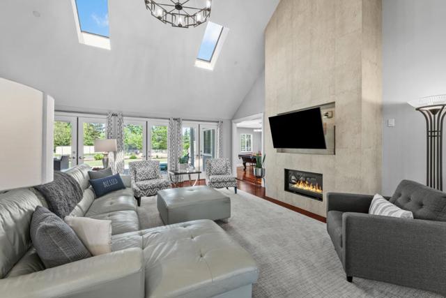 14830 Bartlett Court, San Martin CA: https://media.crmls.org/mediaz/89b59f9b-4a9c-4e44-ad98-4f922b32dadb.jpg