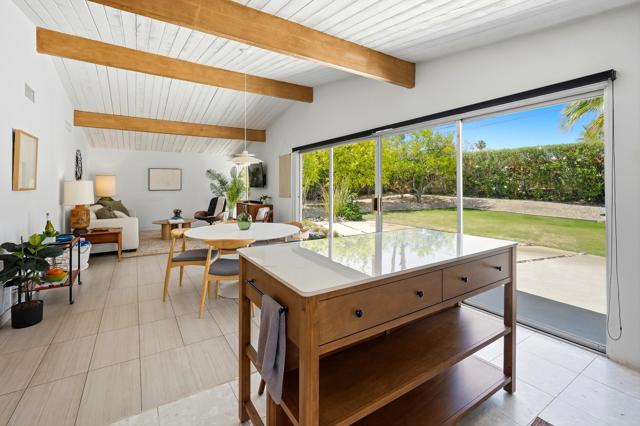 504 E Laurel Circle, Palm Springs, CA 92262