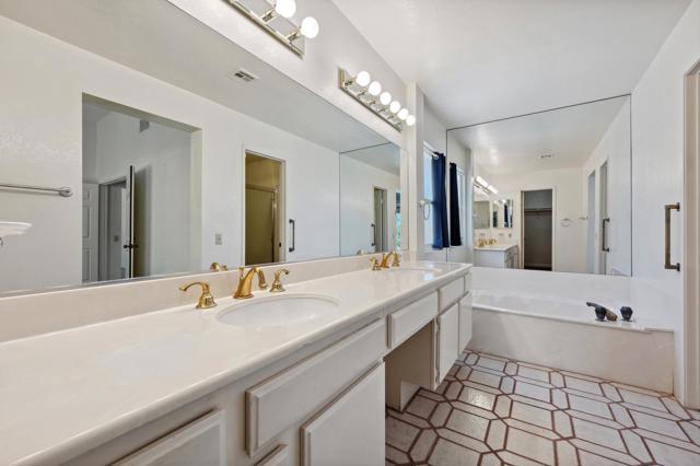 72890 Amber Street, Palm Desert CA: https://media.crmls.org/mediaz/89b6aa4c-d770-4166-a93a-1b922549ce44.jpg