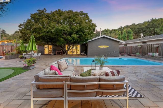 3434 LITTLE LANE, Lafayette CA: https://media.crmls.org/mediaz/89b6afad-3be9-441f-9091-bf2b69347623.jpg