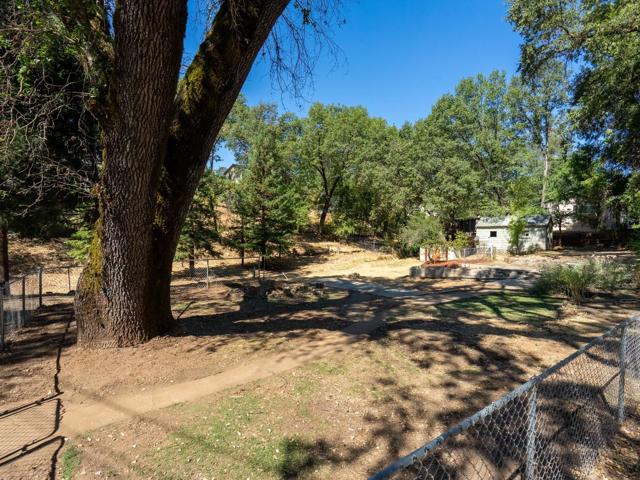 2784 Tunnel Street, Placerville CA: https://media.crmls.org/mediaz/89b6de19-2fa3-4712-993a-6c031f0e361f.jpg