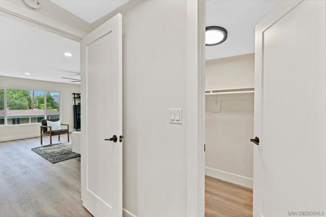 1160 Erica St, Escondido CA: https://media.crmls.org/mediaz/89b740a4-8724-45fb-8ed3-bce8a0ab406e.jpg