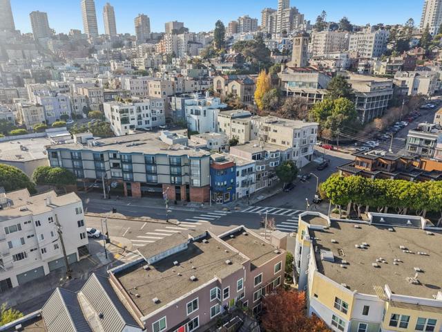 649651 Francisco St, San Francisco CA: https://media.crmls.org/mediaz/89b7e3b0-c049-455b-96f7-f86a76361ef4.jpg