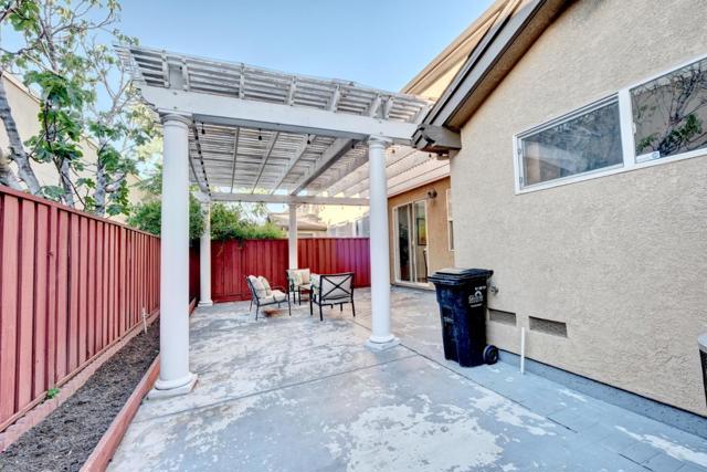 875 Roberts Place, San Jose CA: https://media.crmls.org/mediaz/89b80700-ee0a-4148-b7e4-59c620e7b76e.jpg