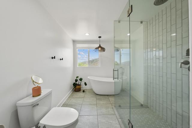 9231 Gawn Trl, Moreno Valley CA: https://media.crmls.org/mediaz/89b87c66-eb0f-4068-a8a1-fde36c4c69d9.jpg