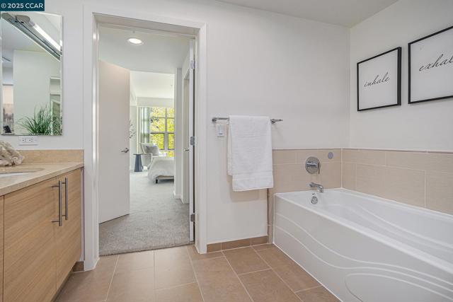 1655 N California Blvd, Walnut Creek CA: https://media.crmls.org/mediaz/89b9f373-0f89-4dd0-bd33-7ece56cacde1.jpg