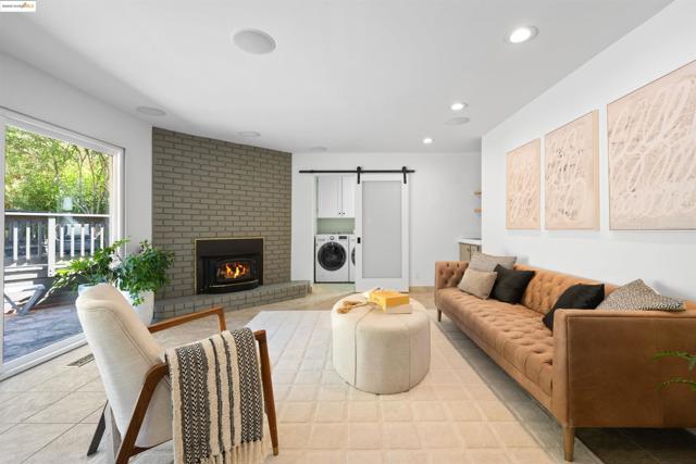 Image 12 of 41 For 7796 Surrey Ln