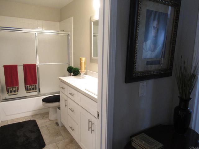 Detail Gallery Image 18 of 44 For 4631 Cyrus Way, Oceanside,  CA 92056 - 3 Beds | 3 Baths