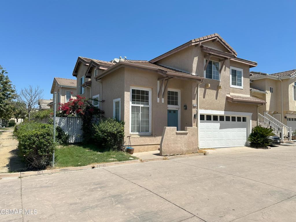 237 Spurwood Lane